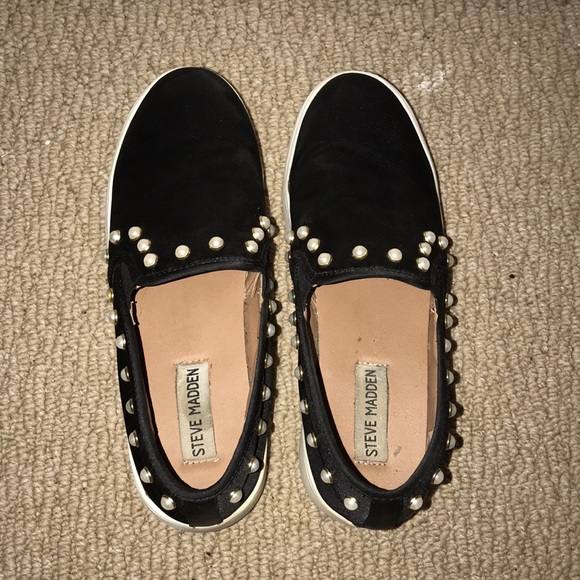 Steve Madden Platform Slip Ons - Picture 2 of 3